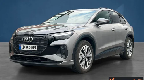 AUDI Q4 50 E TRON Q4 50 quattro|Panorama soltak|HUD|Sonos|Sort optikk|