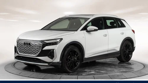 AUDI Q4 50 E TRON 50 quattro, S-Line, SONOS, PANO, Skinn, Hengerfeste+++