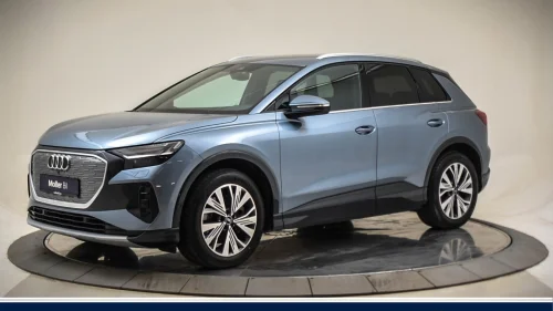 AUDI Q4 45 E TRON 45 quattro Business Matrix/Kamera/Skinn/Varmepumpe