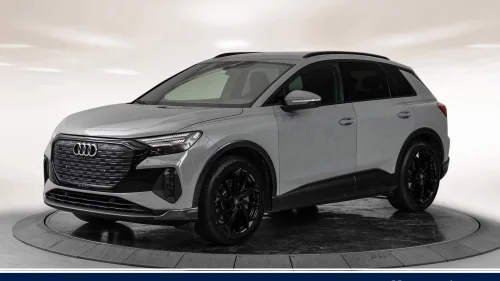AUDI Q4 45 E TRON 45 quattro, SONOS,Matrix,R.kamera,Hengerfeste,V.pumpe++