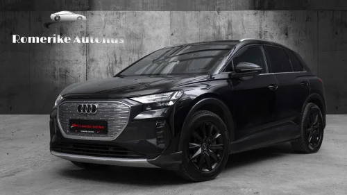 AUDI Q4 50 E TRON 50 Q S-LINE // LEDMatrix, Vinter, Krok, ACC, Sonos++