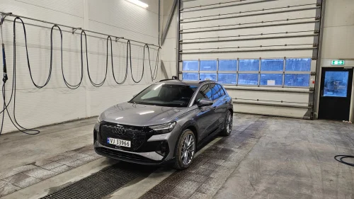 AUDI Q4 50 e-tron 50 quattro