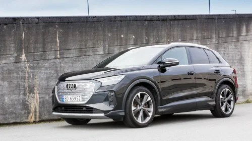 AUDI Q4 50 E TRON 50, Business Pluss, S-line, Vinterpakke, 1 eier, Ditec
