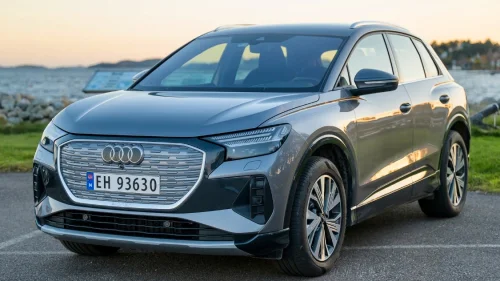 AUDI Q4 45 e-tron 45 quattro Edition Pro (Matrix, HUD, El seter m/memory)