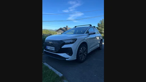 AUDI Q4 55 e-tron 55 quattro S line Pro (K)