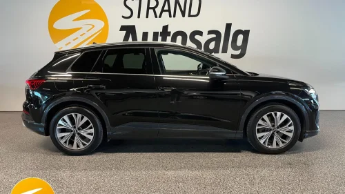 AUDI Q4 50 E TRON 50 quattro Norsk Sportsseter Krok LED Oppvarmet ratt