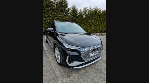 AUDI Q4 40 E TRON 40 Business plus, S-line eksteriør, Matrix, Navi pro, +