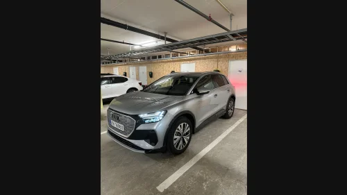 AUDI Q4 50 E TRON Q4 50 E TRON