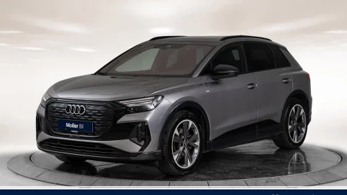 AUDI Q4 50 E TRON 50 quattro - HUD, Pano, SONOS, S Line, Matrix, R.Kam