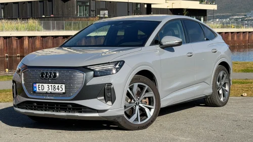 AUDI Q4 SPORTBACK 50 E TRON 50 quattro Adv. Business plus