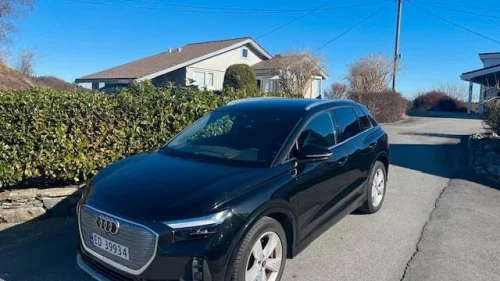 AUDI Q4 50 E TRON GARANTI // KROK // SONOS // AWD // BUSINESS