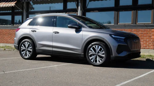 AUDI Q4 45 e-tron 45 Edition Plus Quattro