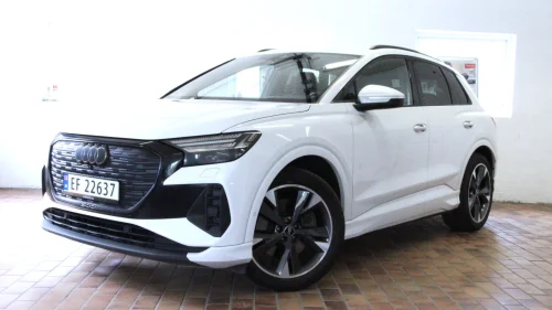 AUDI Q4 50 E TRON 50 QUATTRO BLACK EDITION HELLAKK ACC/SONOS/KROK/NAVI++