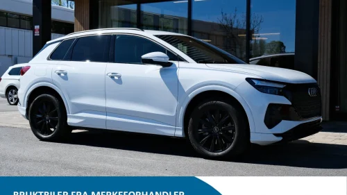 AUDI Q4 55 e-tron 55 quattro s line pluss - forvarming/sort optikk/krok