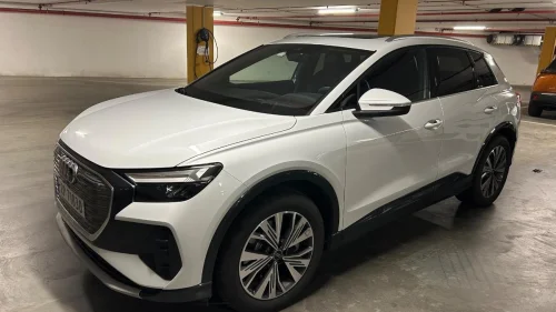 AUDI Q4 55 e-tron 55 e-tron quattro S-Line - EL Panorama,EL Hengerfeste K