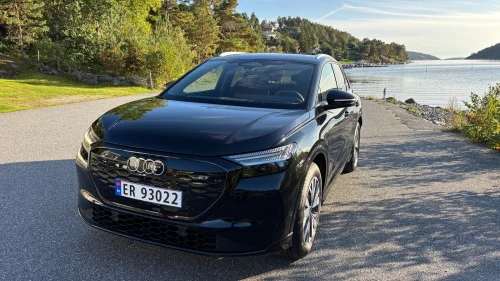AUDI Q4 e-tron quattro Quattro  Pro, som ny 2027, alt du trenger av utstyr