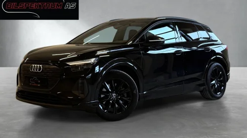 AUDI Q4 45 E TRON 45 Quattro S-Line // SortOptikk, Acc, Krok, Kamera, ++