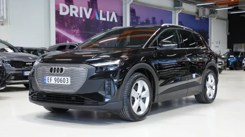 AUDI Q4 45 E TRON 45 quattro Business edition/Skinn/Sonos/Led/Keyless