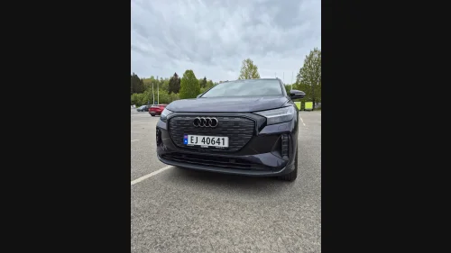 AUDI Q4 55 e-tron 55 quattro Edition Pro