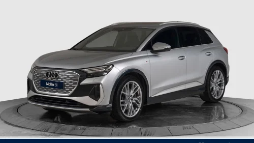 AUDI Q4 50 E TRON Q4 50 e-tron Quattro S-line -R.kam,Matrix,Sonos,HUD,21"