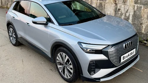 AUDI Q4 50 E TRON 50/Q/ADVAN. BUSINESS/XEN/NAVI/ADAP.CR/KROK/KEYLESS/DAB