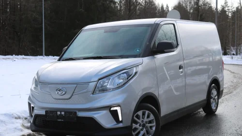 MAXUS e-DELIVER 3 SWB 52,5KWH CRUISE MULTIRAT R-KAMERA CARPLAY KROK++
