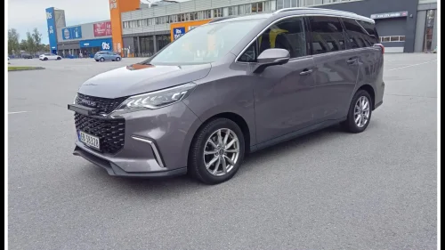 MAXUS EUNIQ 5 52kWt 177HK Exclusive 7-s. Bilen står i Tønsberg.