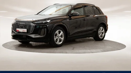 AUDI Q6 SUV e-tron quattro Quattro Tech Plus 25 Hengerfeste, omgivelseskamera ++