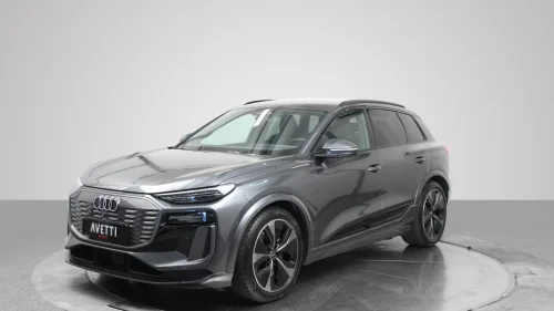 AUDI Q6 SUV e-tron quattro Quattro 2xS-Line Tech Pro Luft 21Toms H-Feste Massasje+