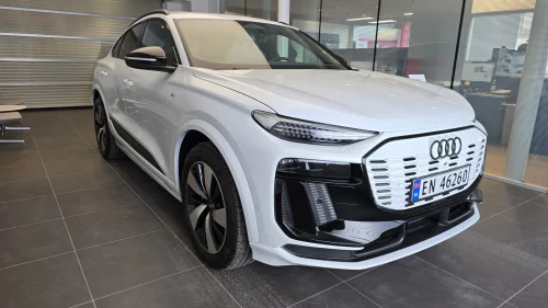 AUDI Q6 SB e-tron quattro Sportback quattro Tech Pro