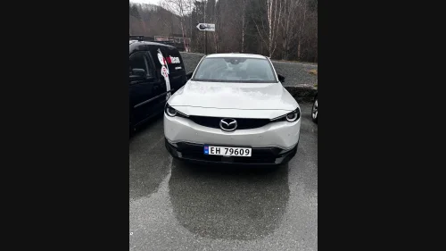 MAZDA MX-30 MYE KM, Exclusive LR Prsi kr. 3900.-