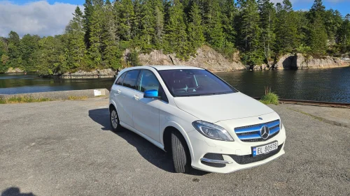 MERCEDES-BENZ electric drive B250e