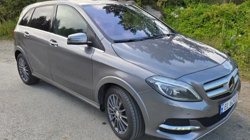 MERCEDES-BENZ electric drive B250e Exclusive, Memory sete, Helskin