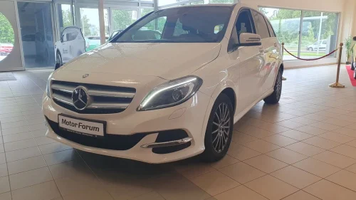 MERCEDES-BENZ B 250 e Meget velholdt bil !
