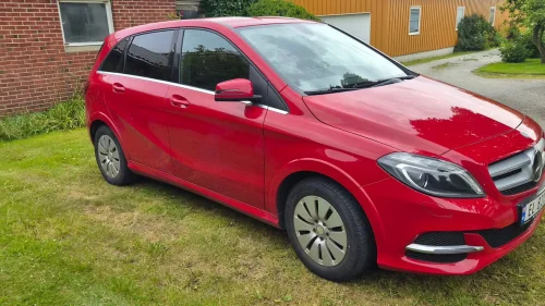 MERCEDES-BENZ B 250 e Electric Drive