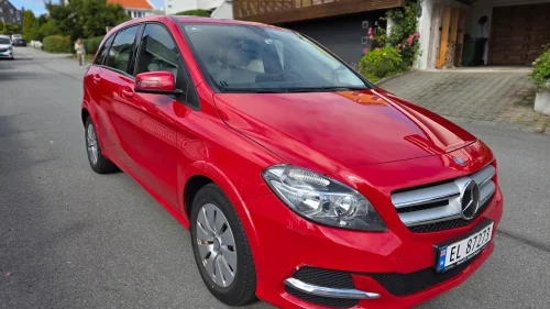 MERCEDES-BENZ B 250 e Electric Drive
