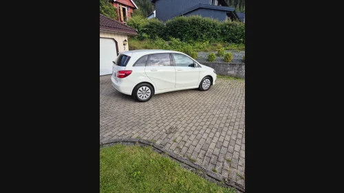 MERCEDES-BENZ B 250 e Electric Drive