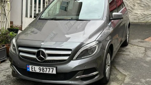 MERCEDES-BENZ B 250 e