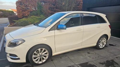 MERCEDES-BENZ B 250 e Electric Drive