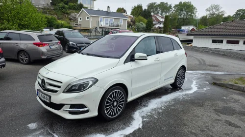 MERCEDES-BENZ B 250 e Range + | Motor byttet på garanti | Nye dekk |