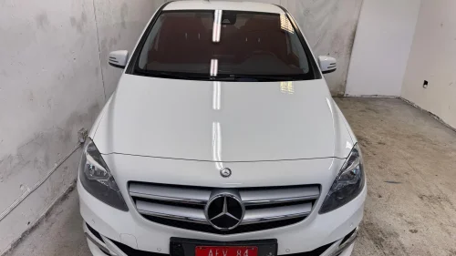 MERCEDES-BENZ B 250 e P-Sensorer, BLISS, Navi, Carplay, LED,