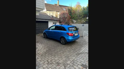 MERCEDES-BENZ B 250 e Edition