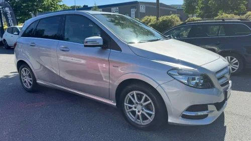 MERCEDES-BENZ B 250 e 250 e/Long Range/EU28/Lav km/R.kam/NAVI/S+V++