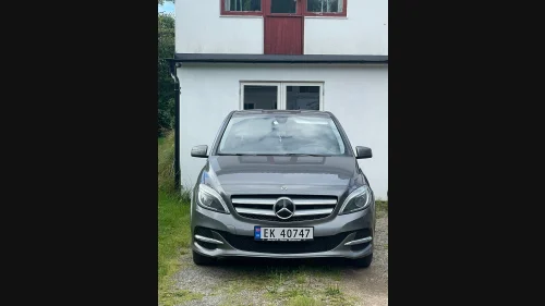 MERCEDES-BENZ B 250 e