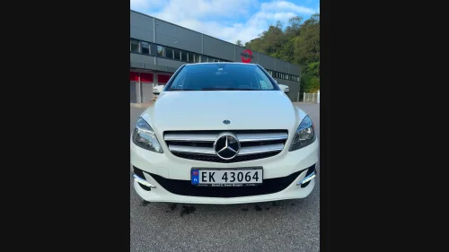 MERCEDES-BENZ B 250 e