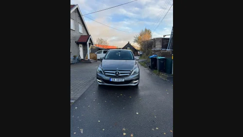 MERCEDES-BENZ B 250 e