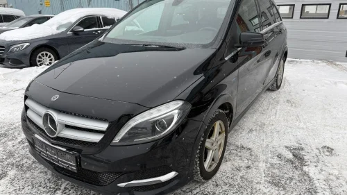 MERCEDES-BENZ B 250 e