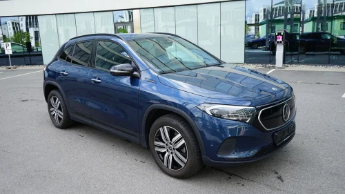 MERCEDES-BENZ EQA 250 Godt utstyrt !