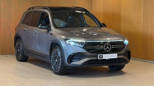 MERCEDES-BENZ EQB 300 4MATIC AMG//7-SETER/4-MATIC/KAMERA/PANO/NORSK BIL!