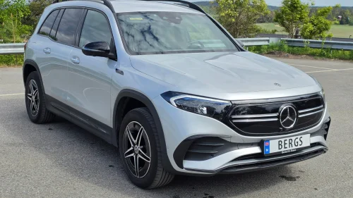 MERCEDES-BENZ EQB 300 4MATIC 300 4MATIC, 7-s, AMG, Advanced Plus, Night, 360 Kamera